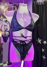 Load image into Gallery viewer, Kikini Top Reversable Black &amp; Purple
