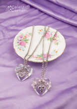Load image into Gallery viewer, Glass Heart Chain Necklace
