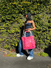 Load image into Gallery viewer, Lulu Super Oversized Tote
