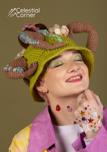 Load image into Gallery viewer, Crochet Tree Stump Hat
