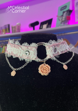 Load image into Gallery viewer, 1 of 1 Rose Choker
